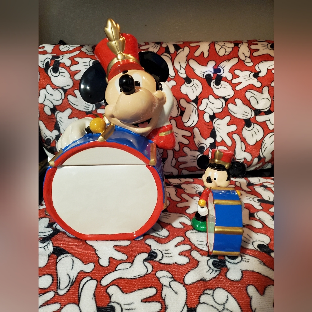 Mickey Mouse Cookie Jar with matching S&P Shakers